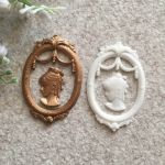 Рамочка 6х4 см и Леди 2,6х1,7 см, мод. пл., цв.: белый/ПД988