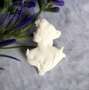 Бюст, дама, 3х2,1см/ пд885 ― Творча майстерня ДекоПарк