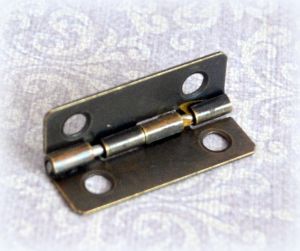 Петля 018 с Фиксатором (полуоборотная), цв: бр ― Творча майстерня ДекоПарк