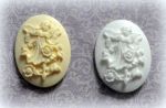 Камея, модель. пластик, оттенки белого, 39х29мм