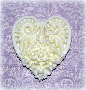 Вензель из полимера, Сердце ажурное (4,8х5 см), цвет: оттенки белого ― Творча майстерня ДекоПарк