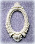 Рамка полимерная ажурная овальная, 4,2х7 см, внутр.размер 3,8х2,5см