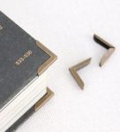 Уголок 016 ( на папку, на книгу, на альбом), цв: сер