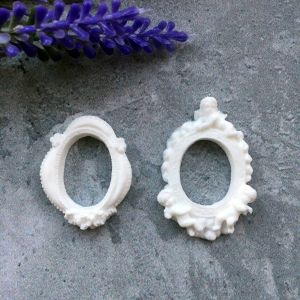 Рамочки мини: с ангелочками 3,7х2,3 см, овальная 2,9х1,2 см , мод. пл./ ПД168 ― Творча майстерня ДекоПарк