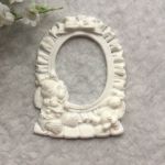 Детская овальная рамка с зайчиками, 8х6 см, внутри 4,3х3,3 см / пд021