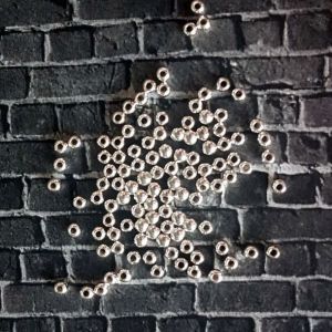 Д. эл. 024, Бусины с отверстием, цв. : сер., диам. 3 мм (набор 100 шт) ― Творча майстерня ДекоПарк
