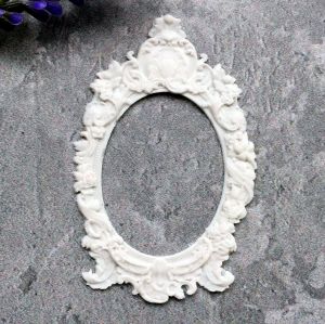 Рамочка ажурная 7,2х4,5 см, внутр. диам. 4х3 см, гибкий декор. эл-т / гд848/1 ― Творча майстерня ДекоПарк