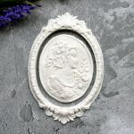 Камея в ажурной рамке 8,5х5,8 см, гибкий декор. эл-т / гд856